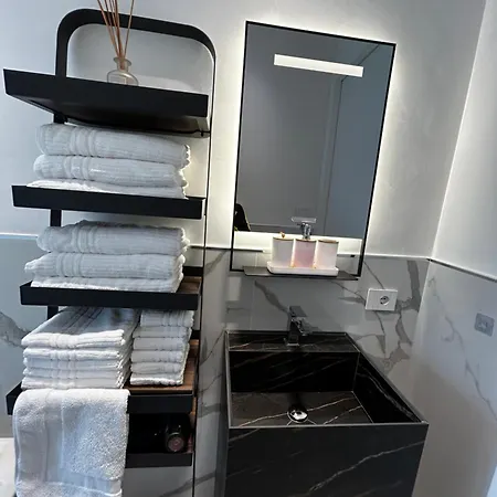 Apartament Es *